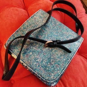 Patricia Nash Kirby East West Leather Crossbody in Blue and Metallic Gold